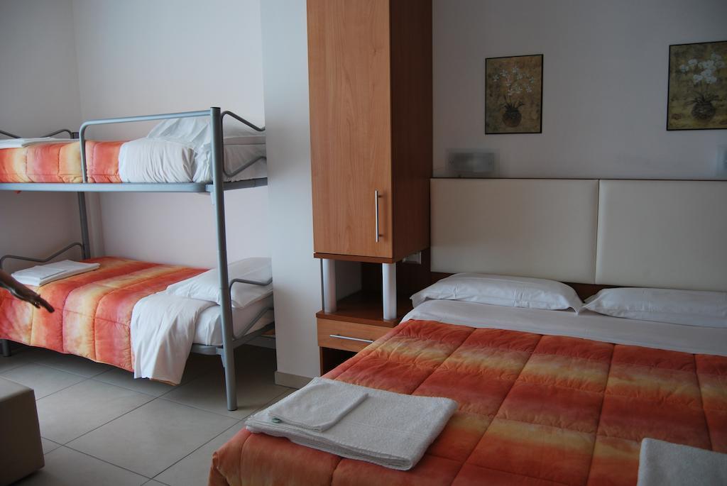 Hotel Europa Nereto Bilik gambar