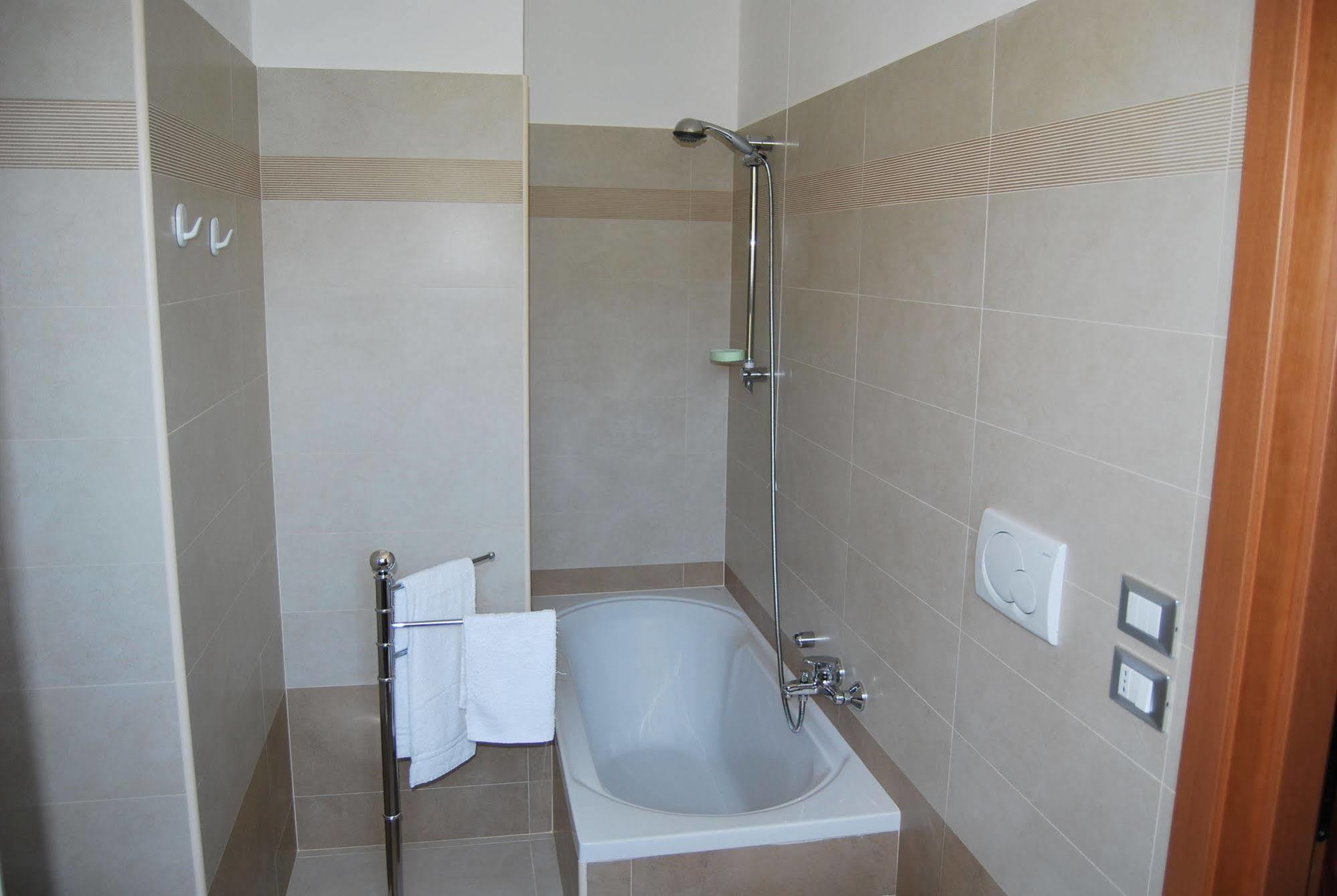 Hotel Europa Nereto Luaran gambar